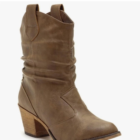 Charles Albert Tan Heeled Boots - Picture 1 of 11